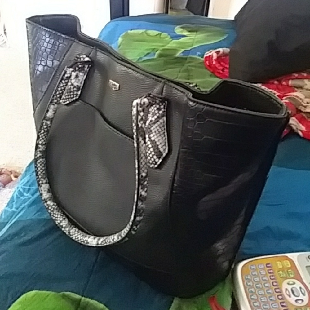 Handbag - Picture 3 of 3